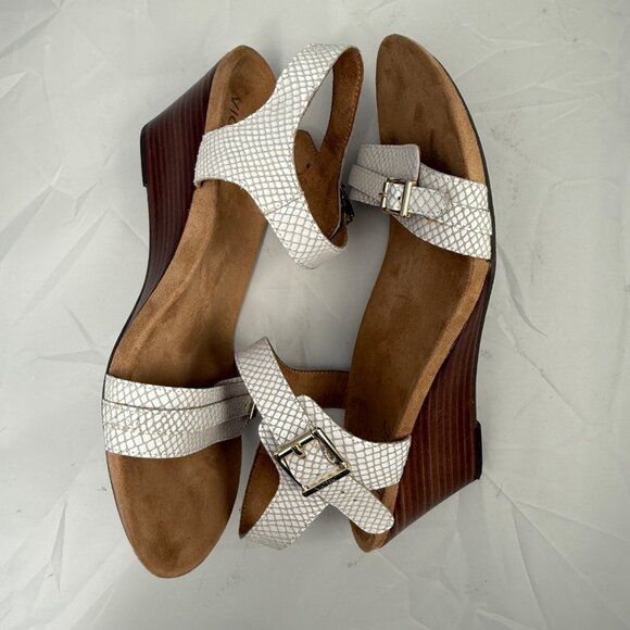 Vionic Sandals Womens 10 White Synthetic Wedge Buckle Heel Adjustable Straps - Picture 3 of 12